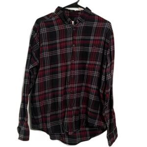 Primark Men’s Button Down Flannel Black and Red
